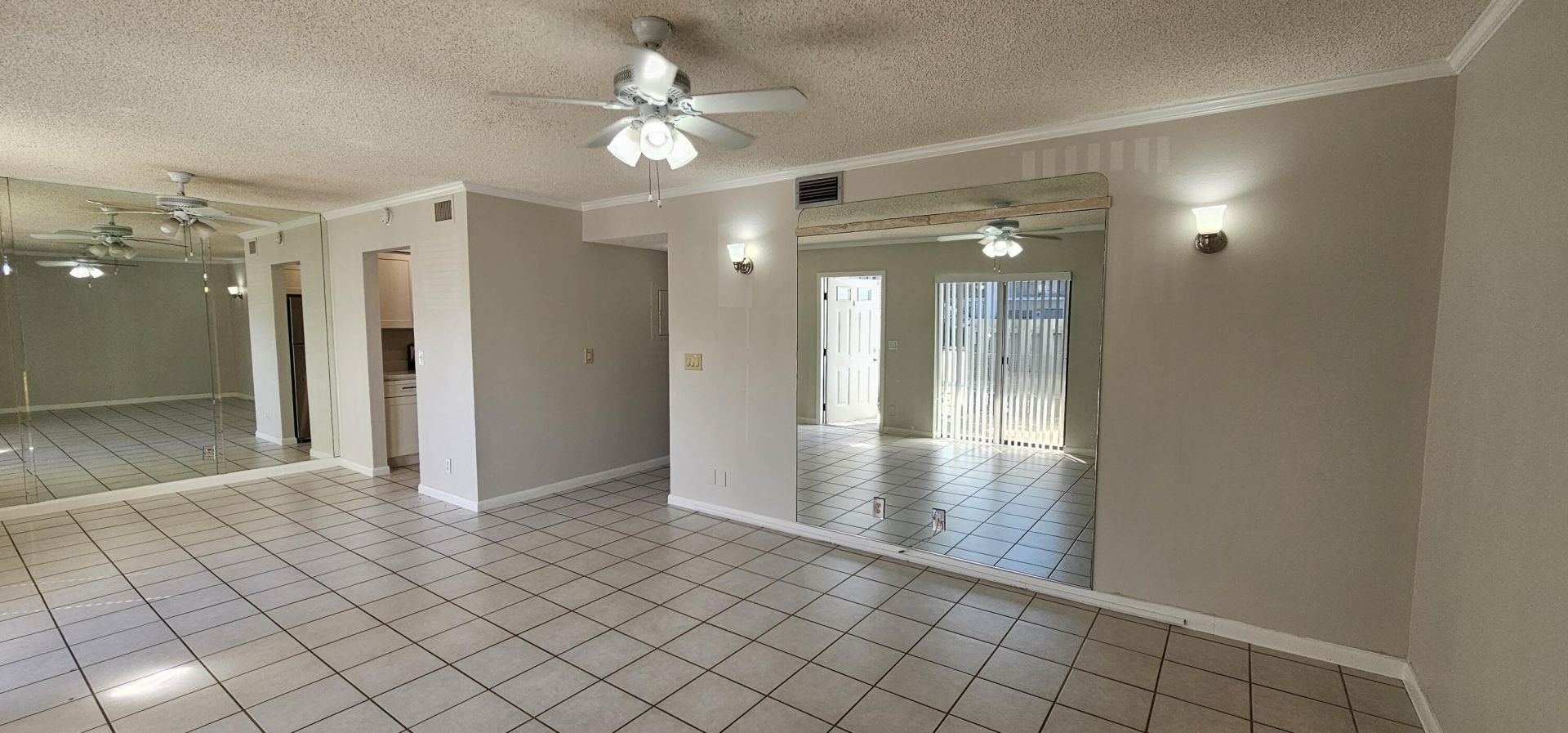 2245 SW 22nd Avenue, Unit 1020, Delray Beach, FL 33445 Photo