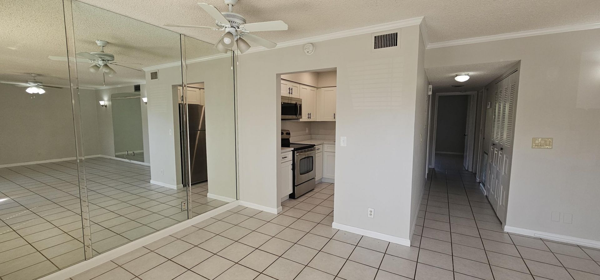2245 SW 22nd Avenue, Unit 1020, Delray Beach, FL 33445 Photo