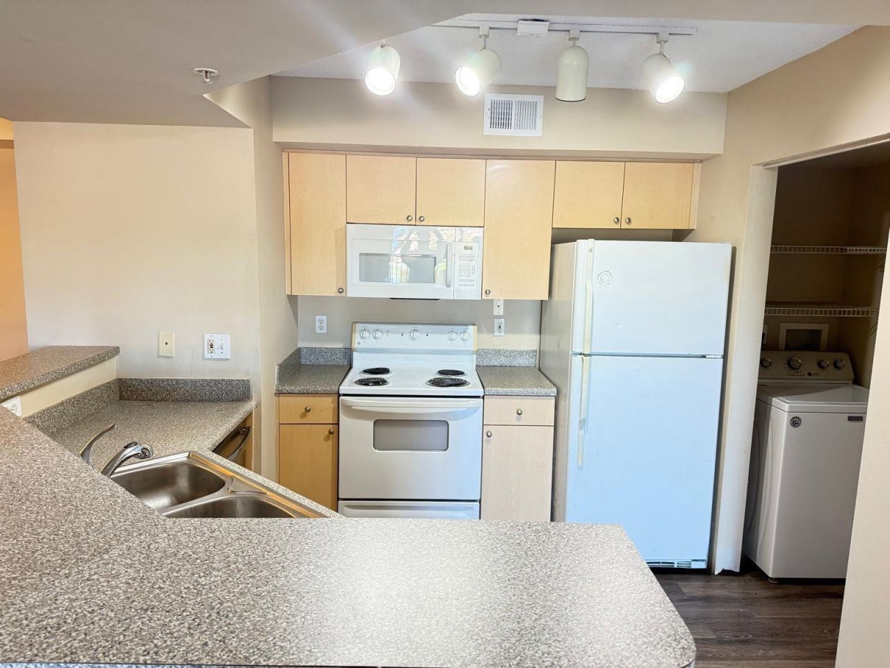 3779 NW Mediterranean Lane, Unit 207, Jensen Beach, FL 34957 Photo