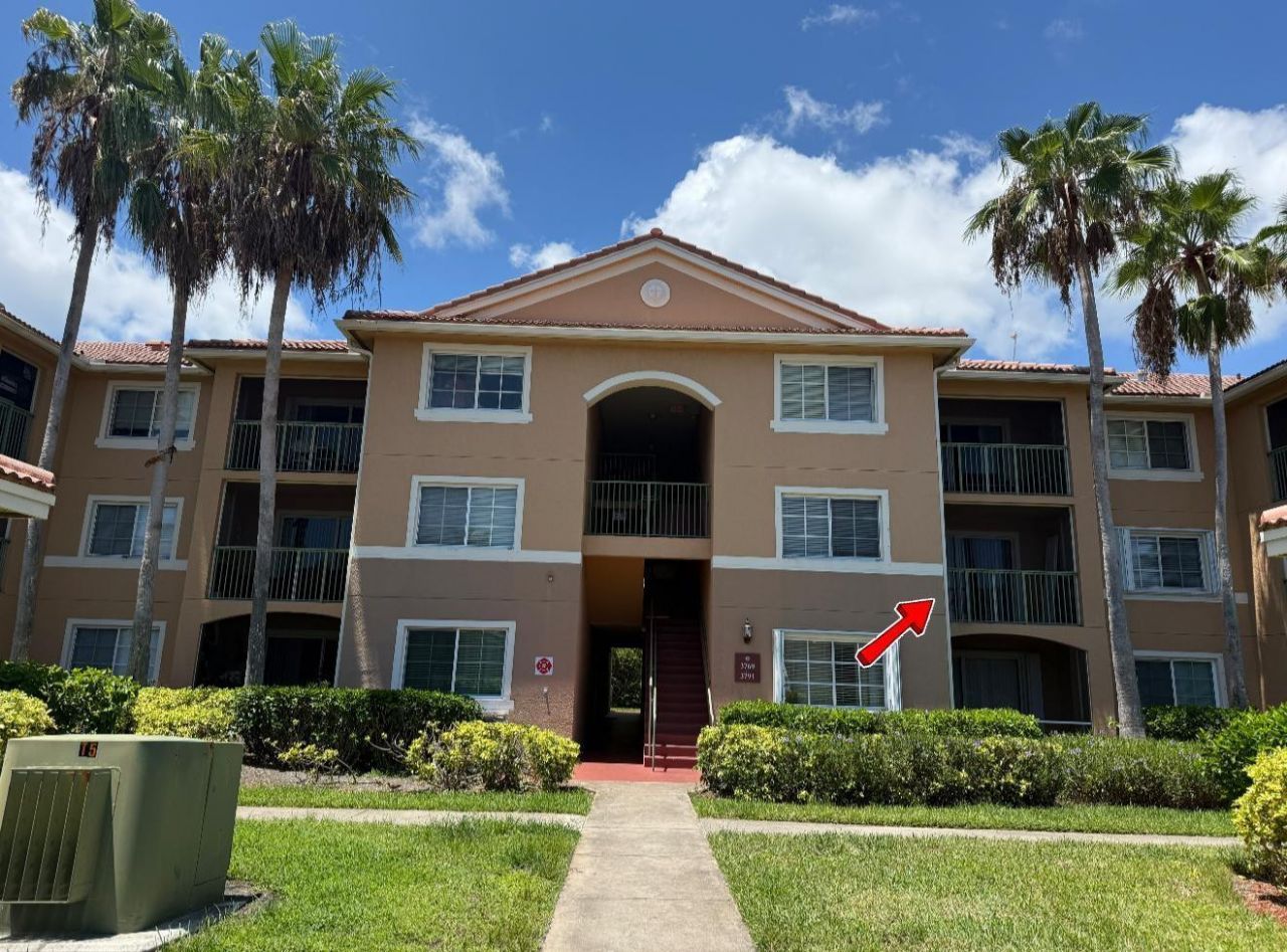 3779 NW Mediterranean Lane, Unit 207, Jensen Beach, FL 34957 Photo