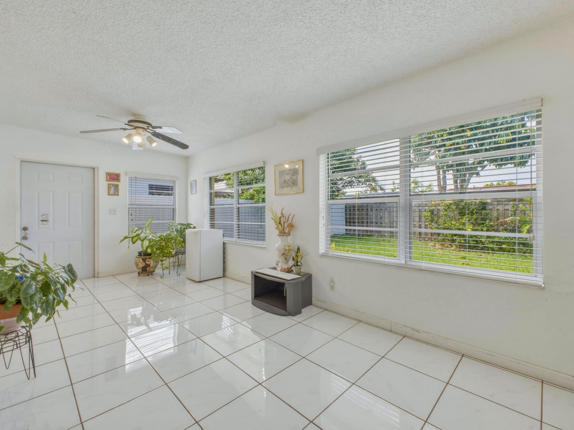 9111 NW 25th Court, Sunrise, FL 33322 Photo