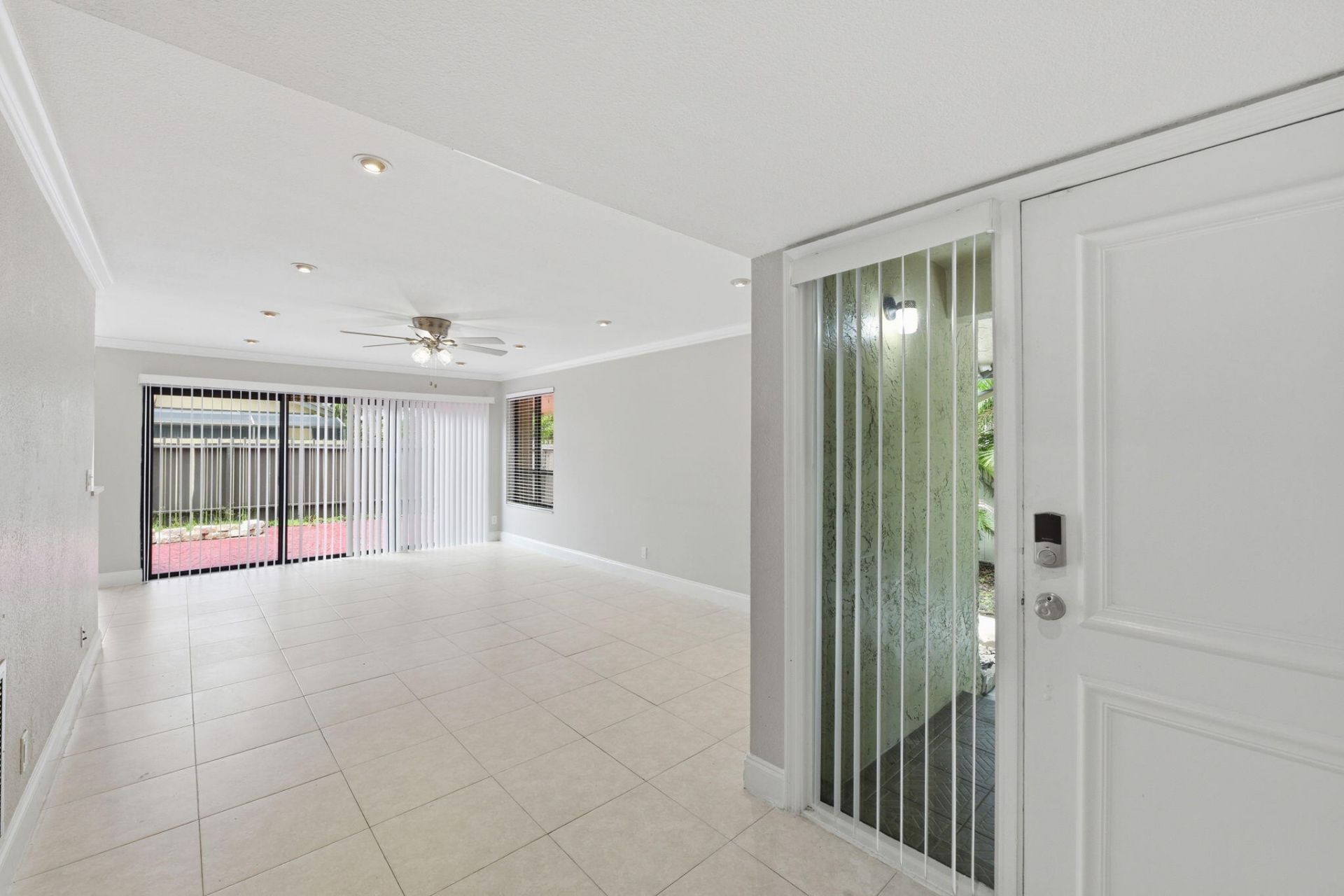 8741 Cleary Boulevard, Plantation, FL 33324 Photo