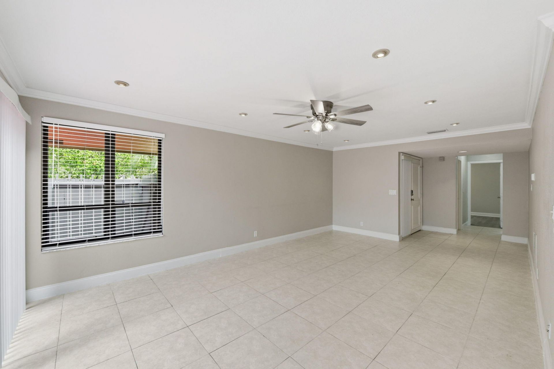 8741 Cleary Boulevard, Plantation, FL 33324 Photo