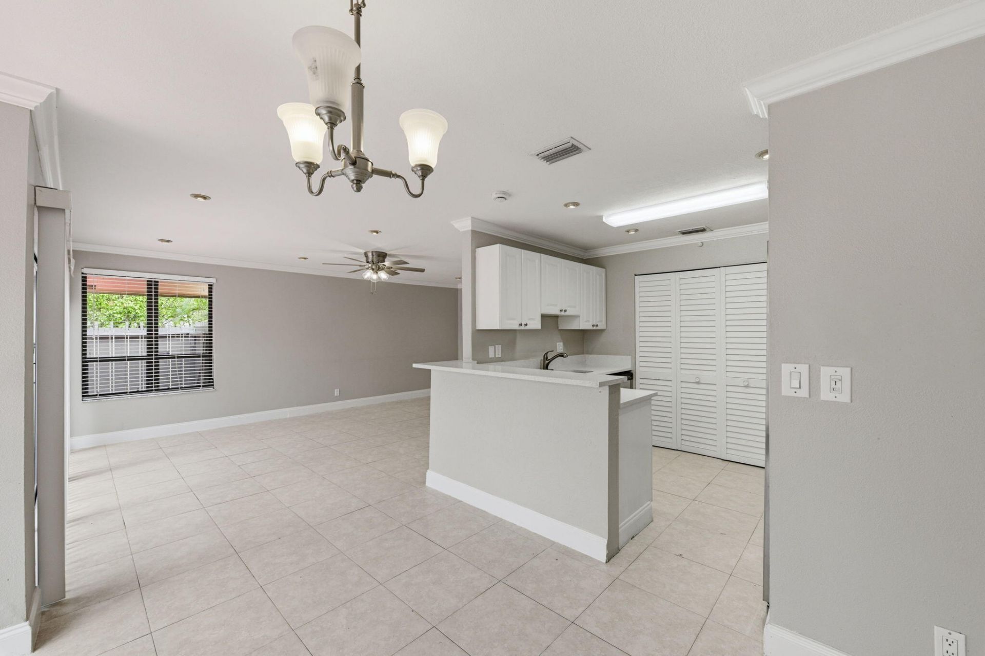 8741 Cleary Boulevard, Plantation, FL 33324 Photo