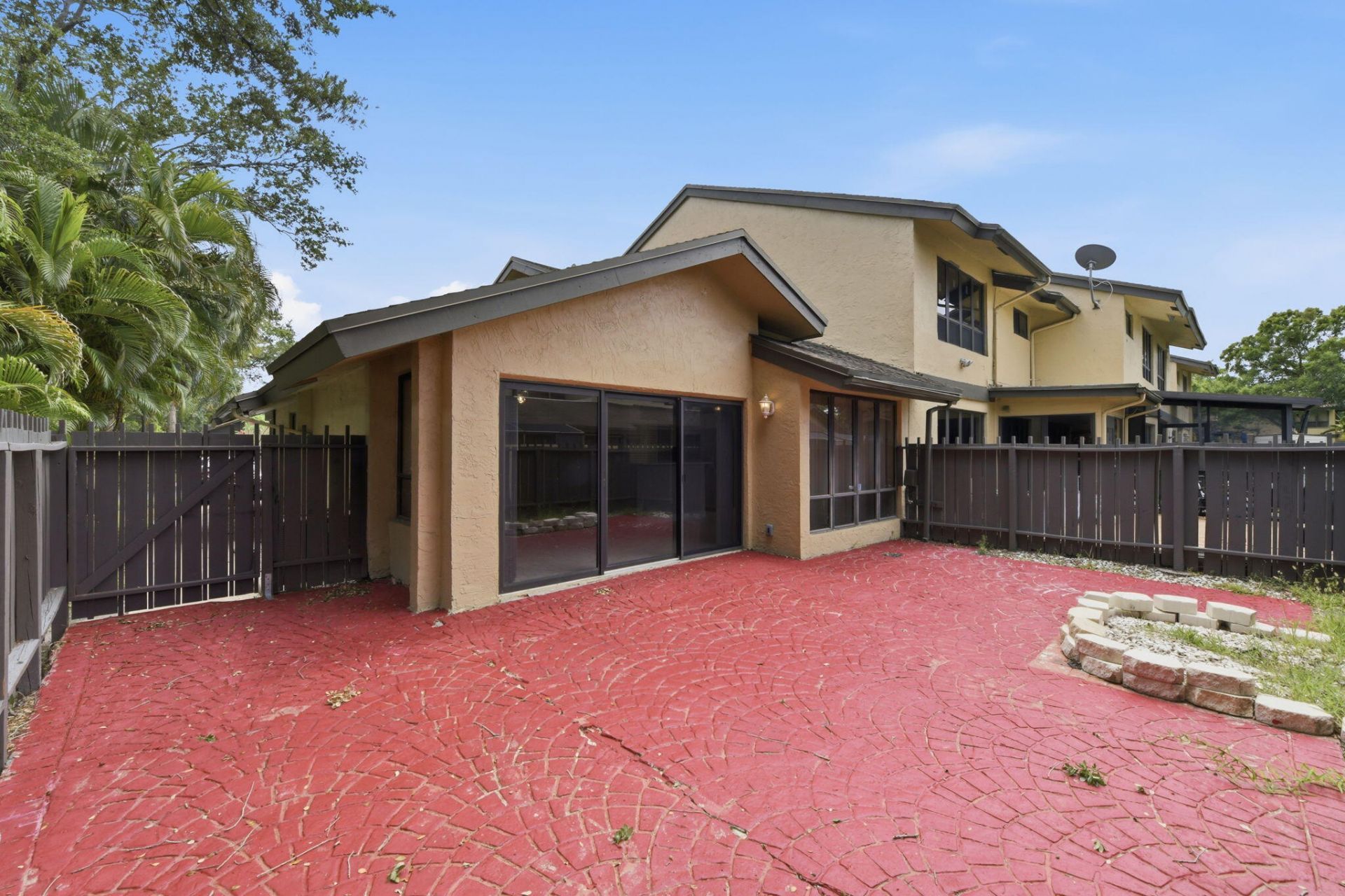 8741 Cleary Boulevard, Plantation, FL 33324 Photo
