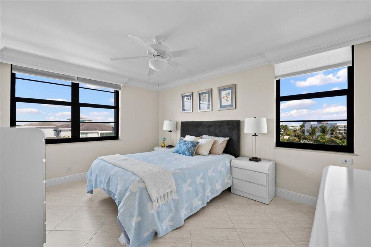 911 Ocean Drive, Unit 506, North Palm Beach, FL 33408 Photo