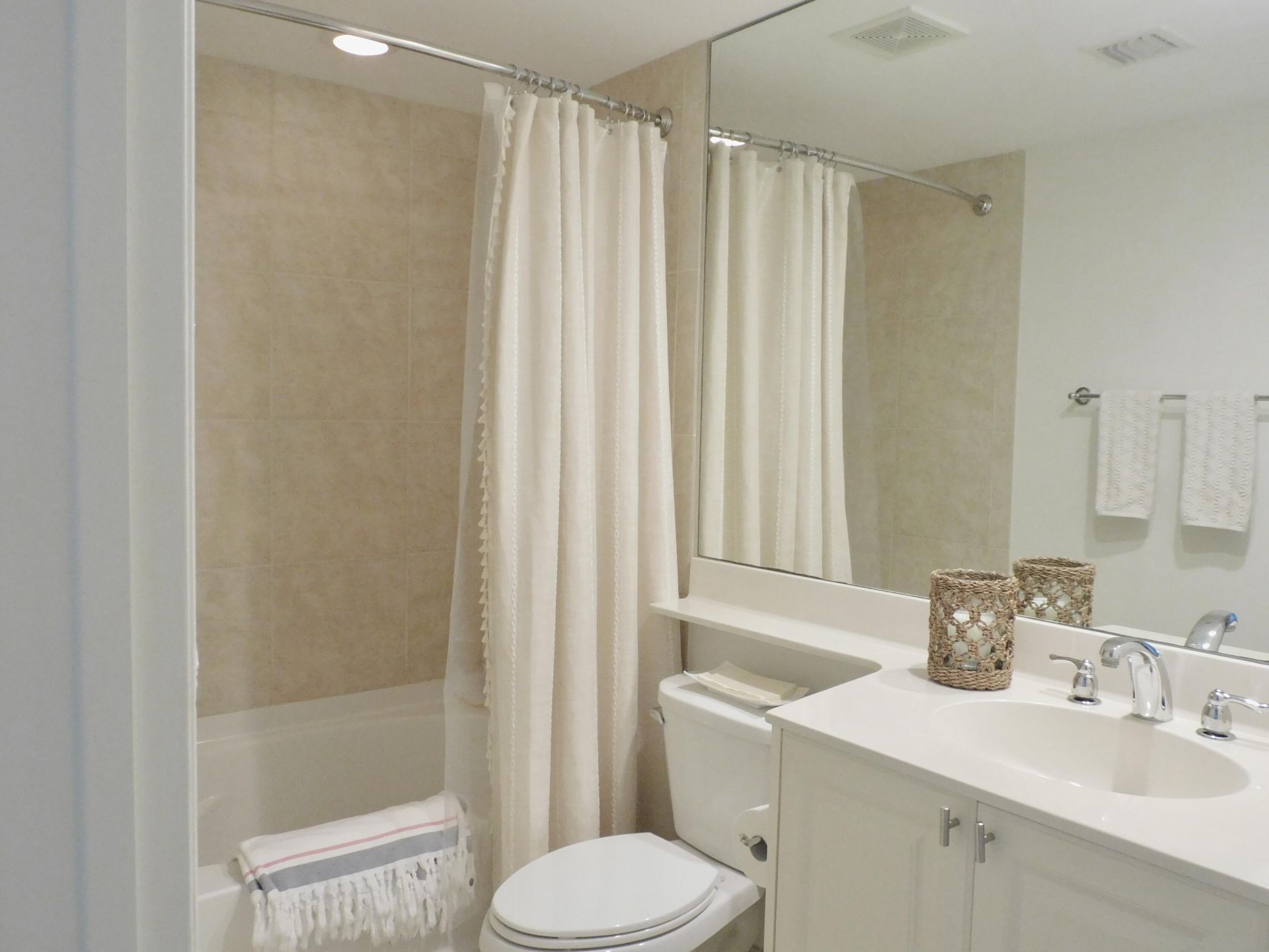 815 NW Flagler Avenue, Unit 302, Stuart, FL 34994 Photo