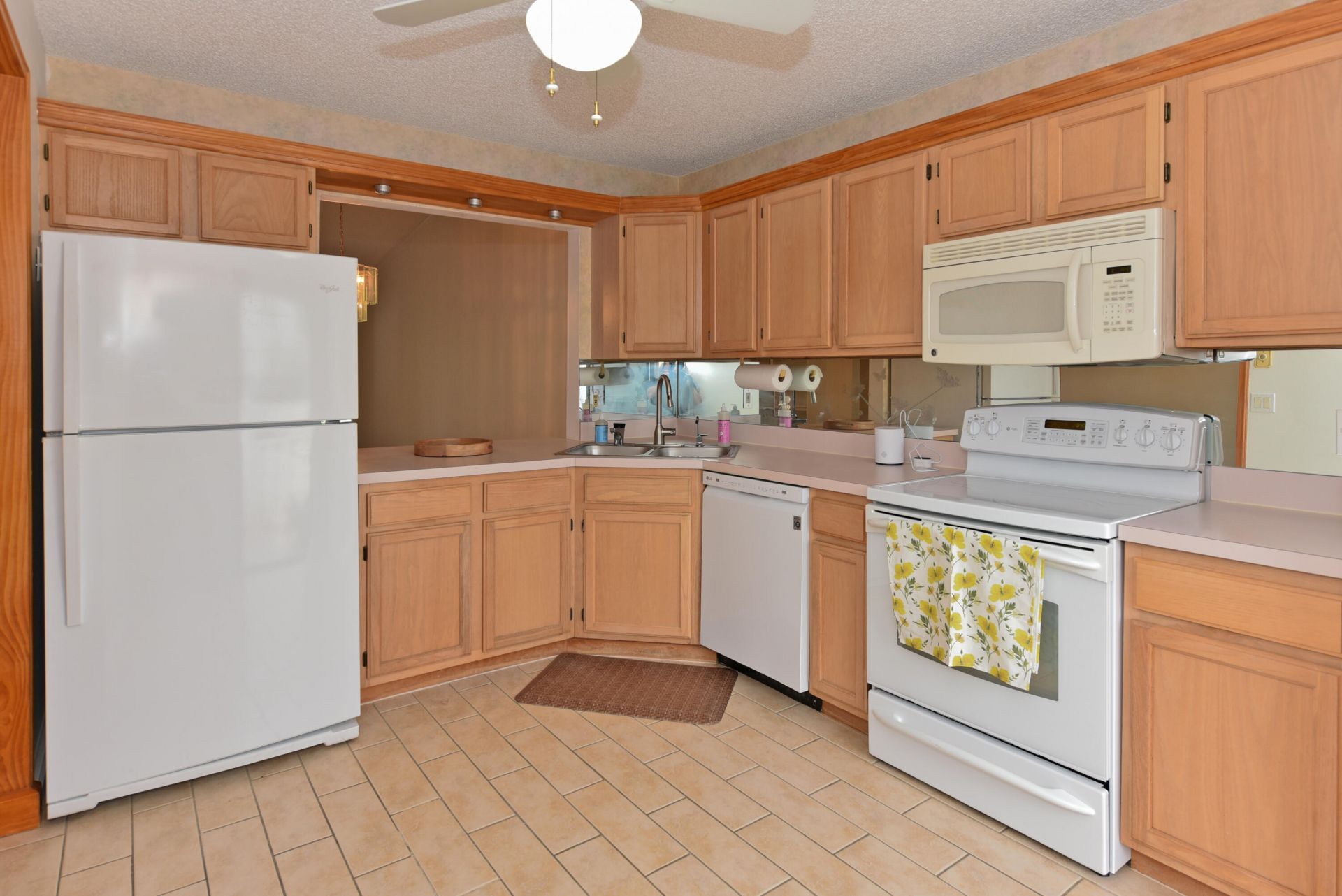 2641 W Gately Drive W, Unit 1702, West Palm Beach, FL 33415 Photo