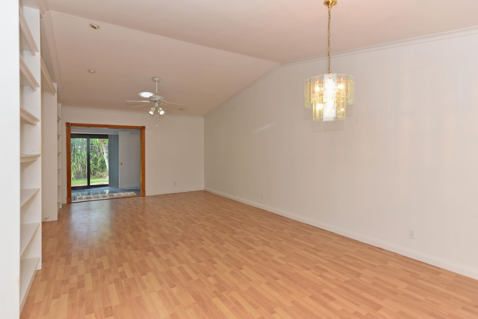 2641 W Gately Drive W, Unit 1702, West Palm Beach, FL 33415 Photo