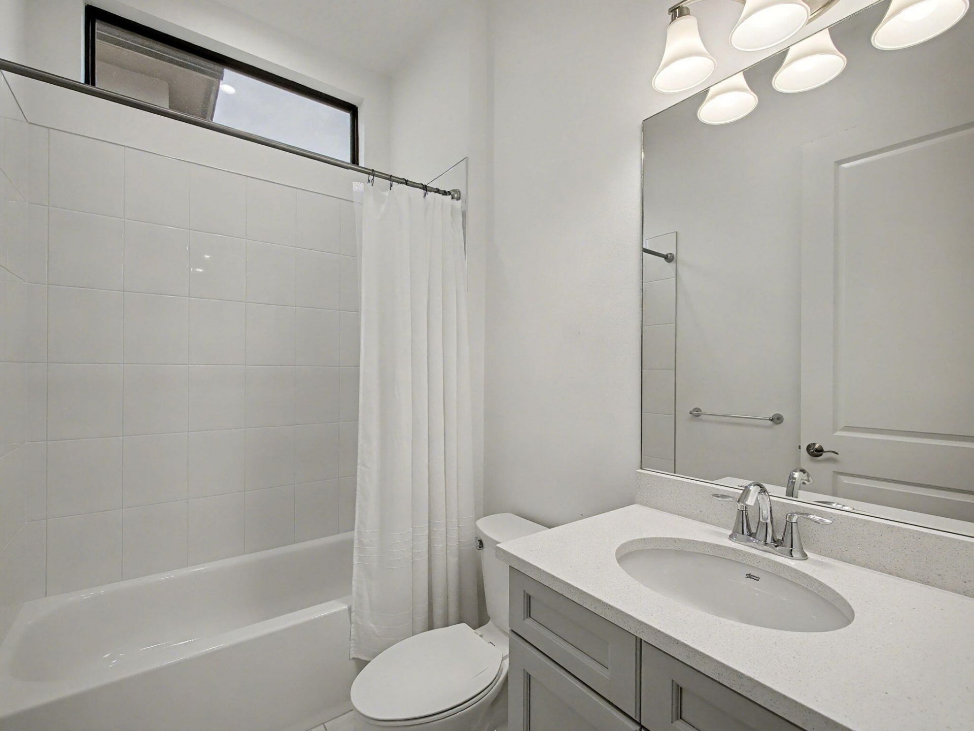 176 SE Via Sangro, Port Saint Lucie, FL 34952 Photo