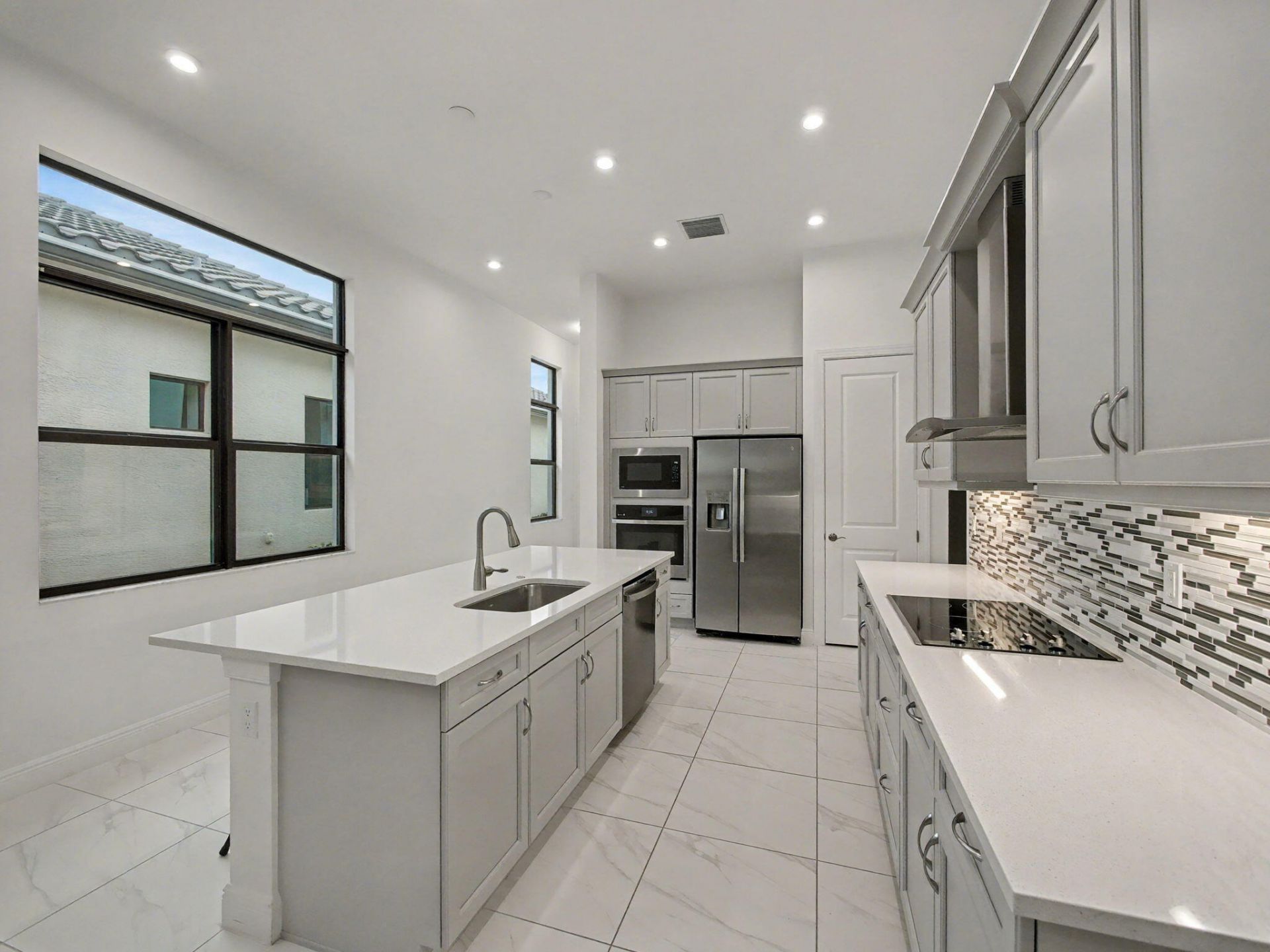 176 SE Via Sangro, Port Saint Lucie, FL 34952 Photo