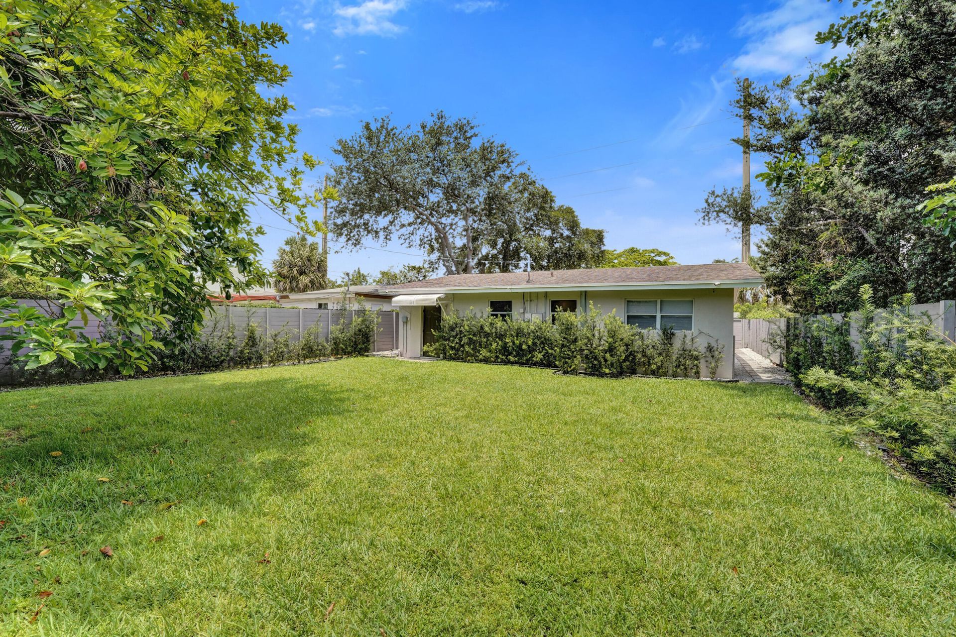 1624 NW 9th Avenue, Fort Lauderdale, FL 33311 Photo