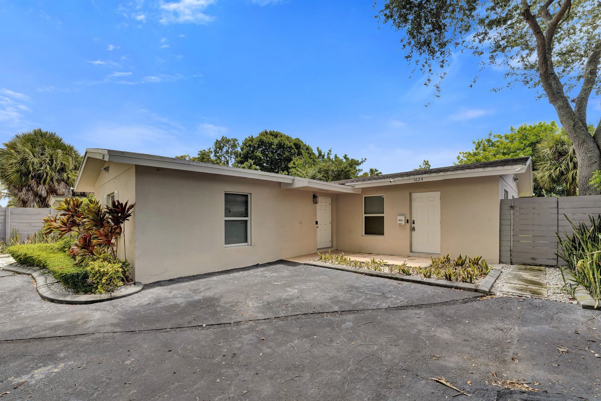 1624 NW 9th Avenue, Fort Lauderdale, FL 33311 Photo