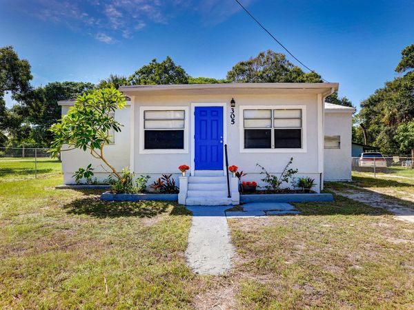 305 N 13th Street, Fort Pierce, FL 34950