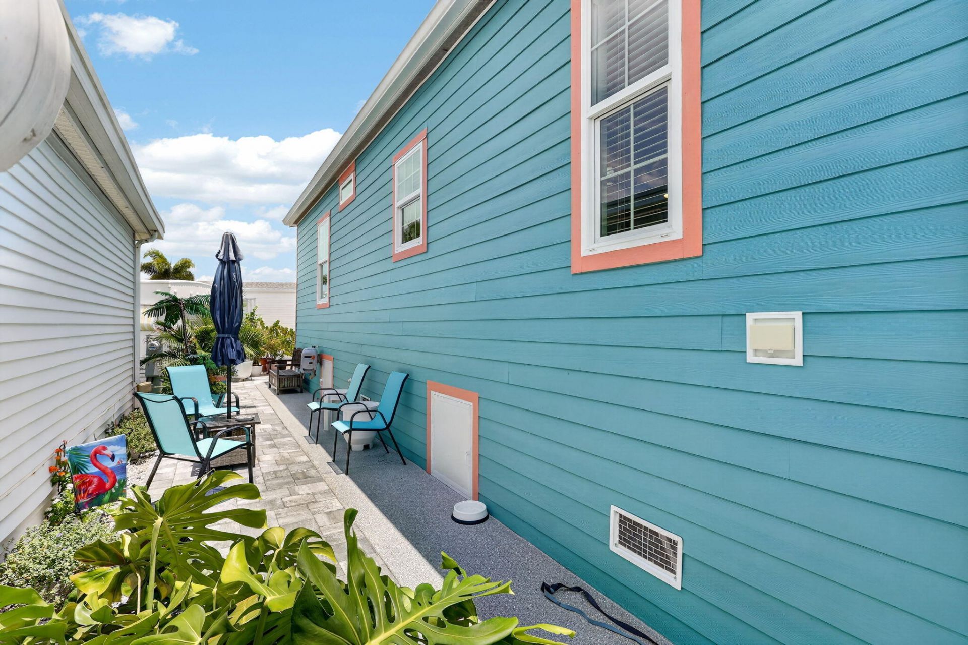 946 Nettles Boulevard, Jensen Beach, FL 34957 Photo