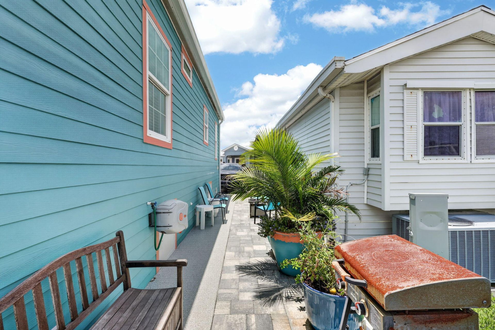 946 Nettles Boulevard, Jensen Beach, FL 34957 Photo