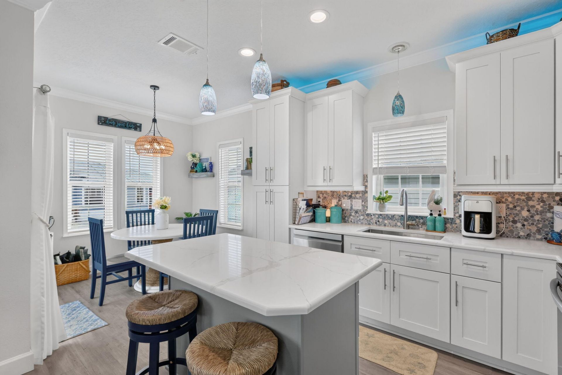946 Nettles Boulevard, Jensen Beach, FL 34957 Photo