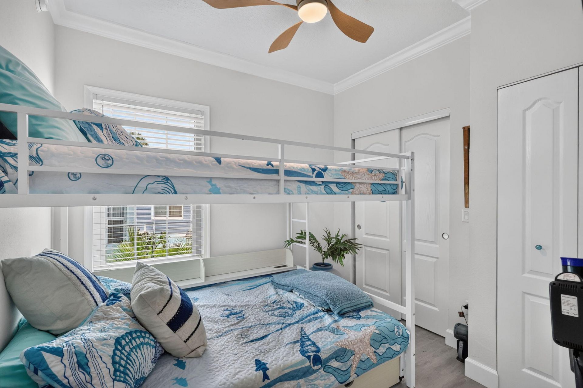 946 Nettles Boulevard, Jensen Beach, FL 34957 Photo