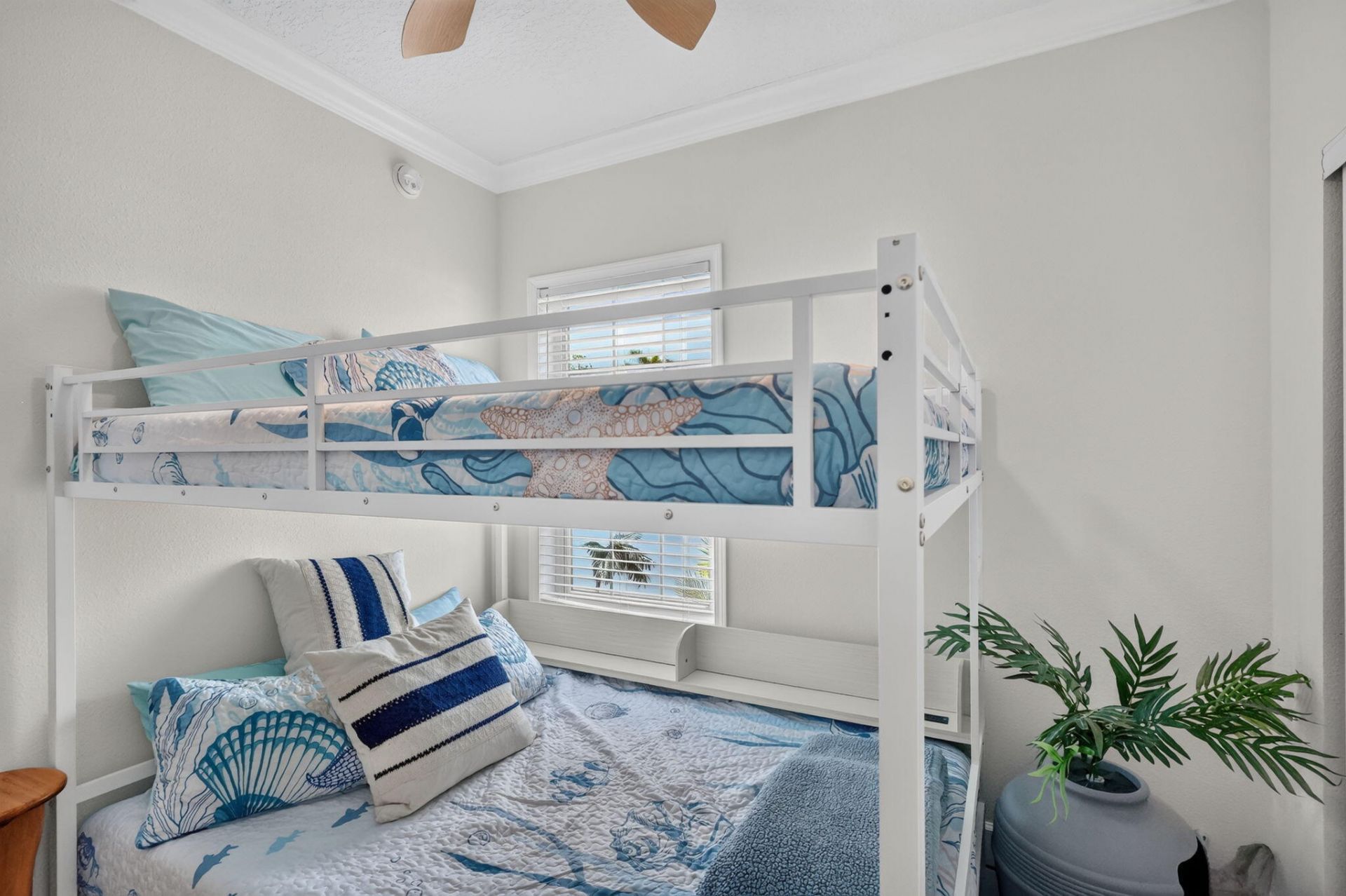 946 Nettles Boulevard, Jensen Beach, FL 34957 Photo