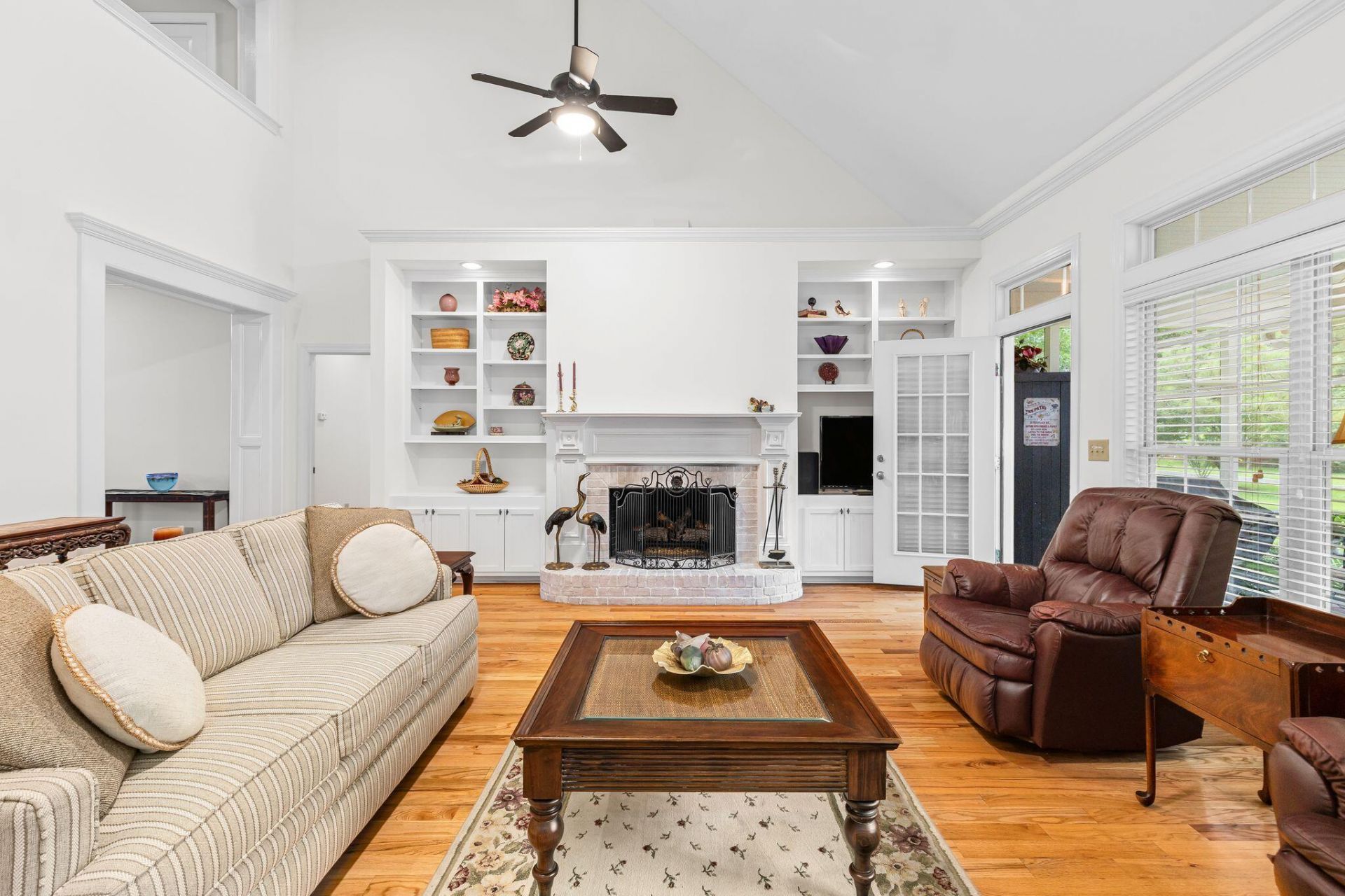 5259 Angelica Circle Photo 25
