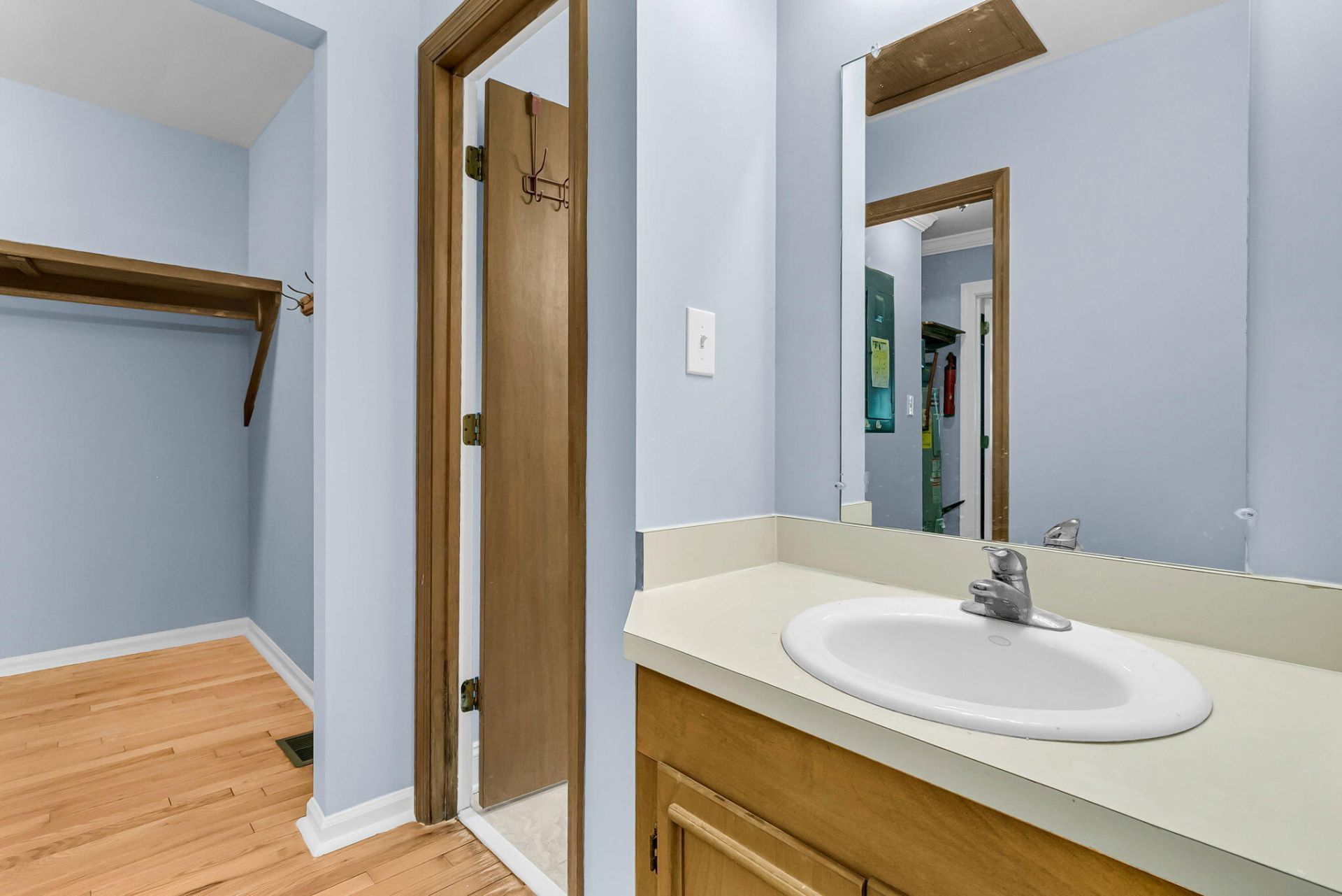 1724 Elm Road Photo 26