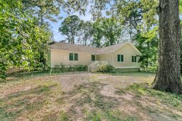 1724 Elm Road photo 4