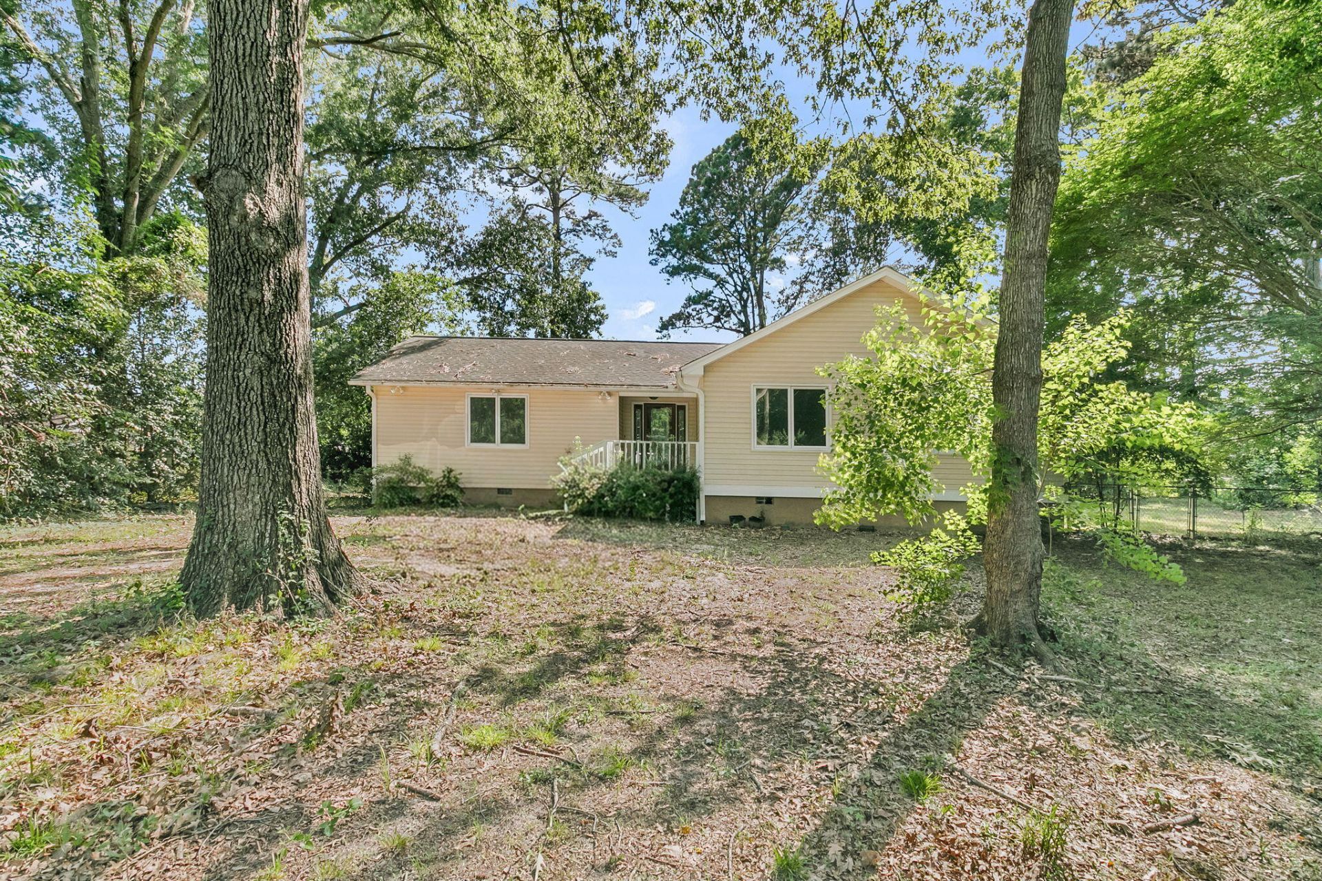 1724 Elm Road Photo 4