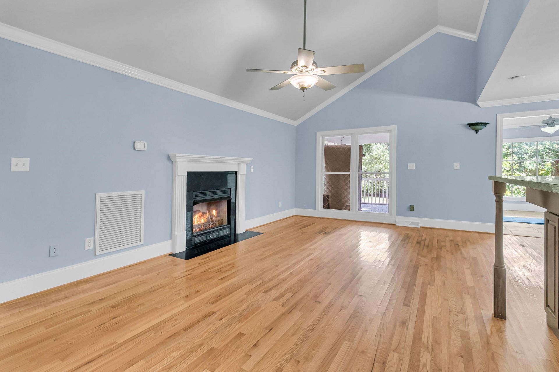 1724 Elm Road Photo 7
