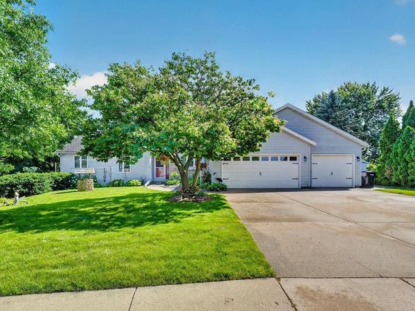 170 Saratoga Circle, Oregon, WI 53575