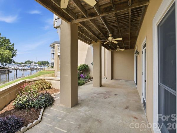 18009 Kings Point Drive , Cornelius, NC 28031