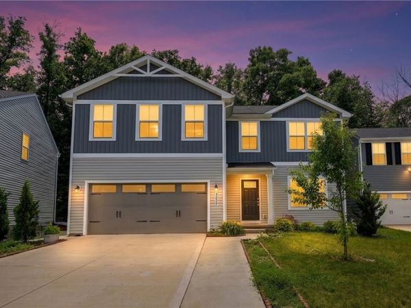 3220 Sunny Brook Drive , Akron, OH 44312