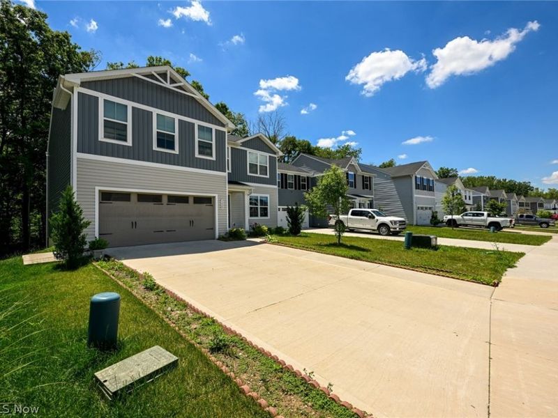 3220 Sunny Brook Drive, Akron, OH 44312 Photo 3