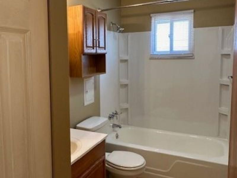 807 Albemarle Avenue, Cuyahoga Falls, OH 44221 Photo 14