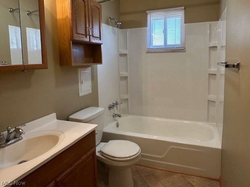 807 Albemarle Avenue, Cuyahoga Falls, OH 44221 Photo 16