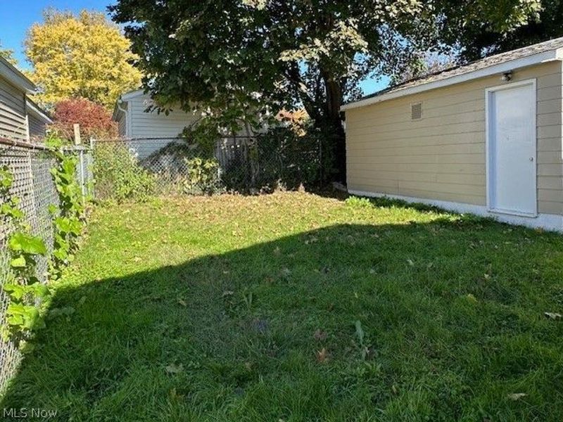 807 Albemarle Avenue, Cuyahoga Falls, OH 44221 Photo 25