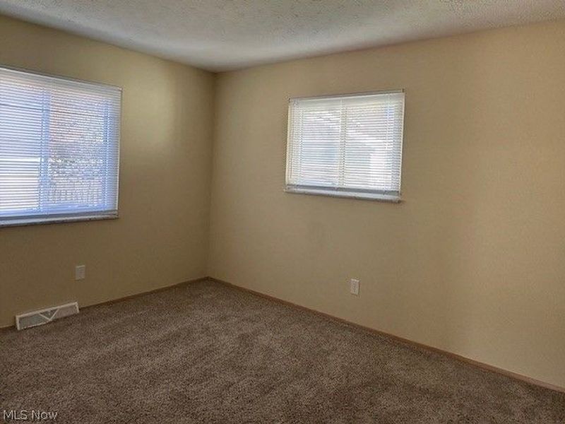 807 Albemarle Avenue, Cuyahoga Falls, OH 44221 Photo 9
