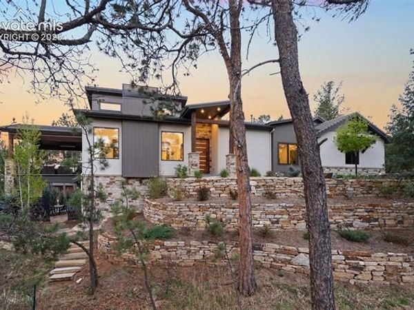 1685 Oakmoor Heights, Colorado Springs, CO 80906