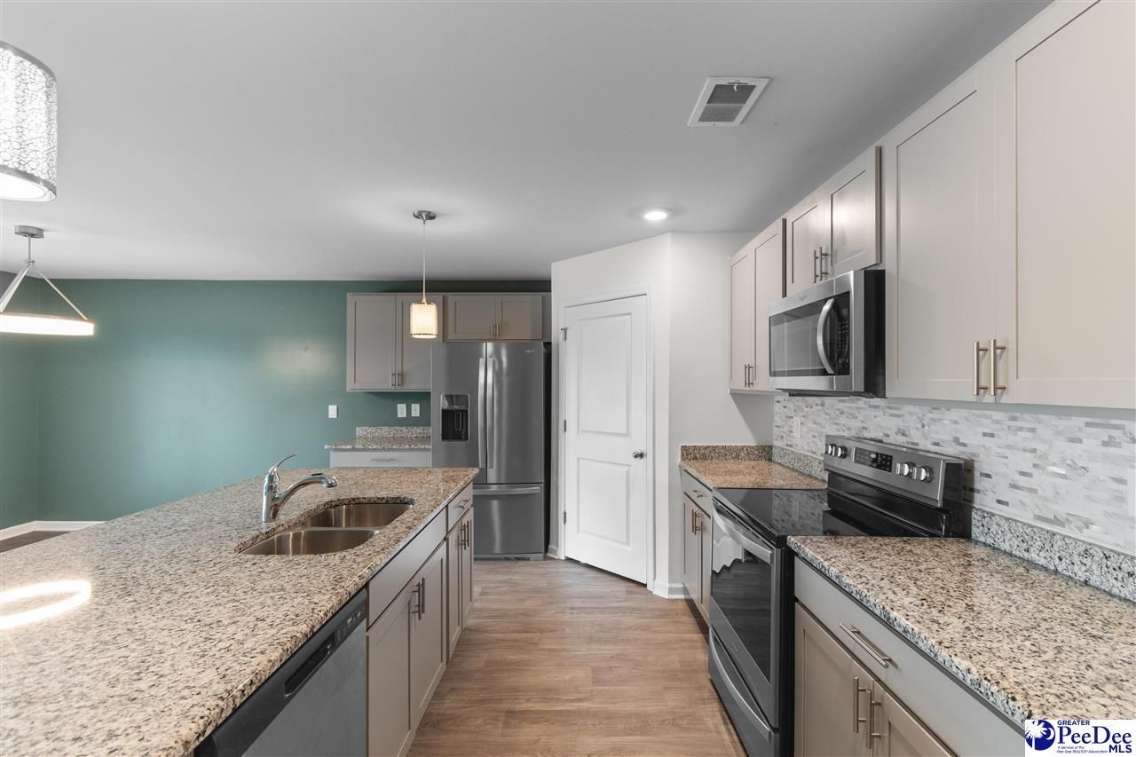628 Woodland Farms Cir Photo 6