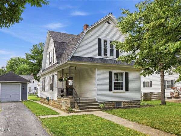111 Bond Street, Pemberville, OH 43450