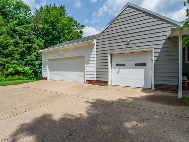 2748 Canton Road, Uniontown, OH 44685 Photo 10