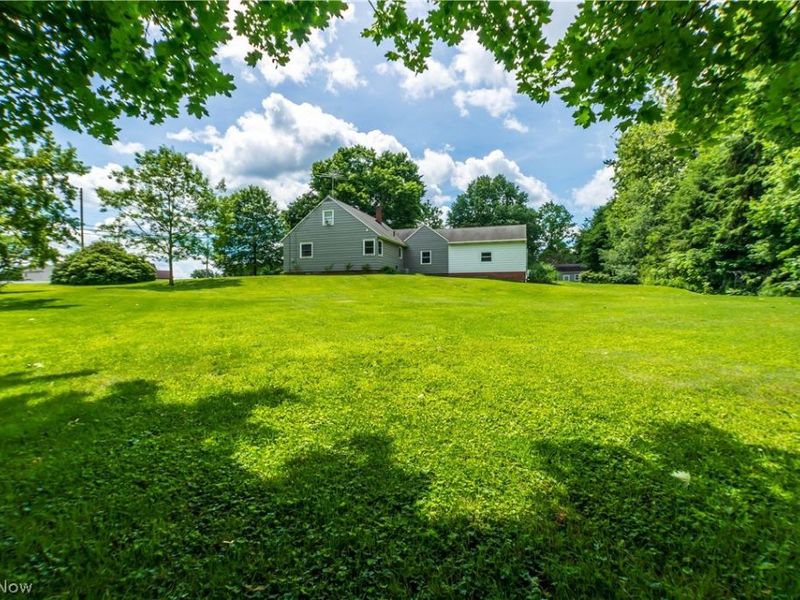 2748 Canton Road, Uniontown, OH 44685 Photo 14
