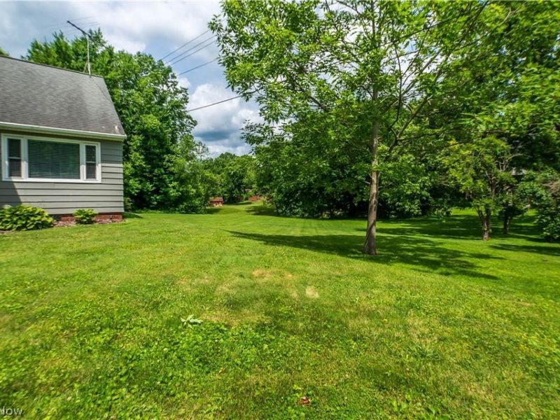 2748 Canton Road, Uniontown, OH 44685 Photo 15