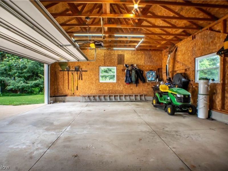 2748 Canton Road, Uniontown, OH 44685 Photo 18