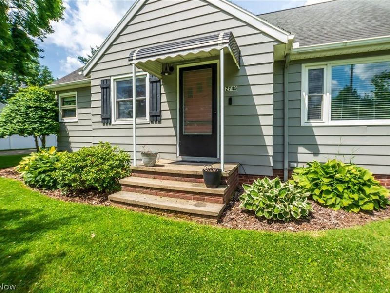 2748 Canton Road, Uniontown, OH 44685 Photo 4
