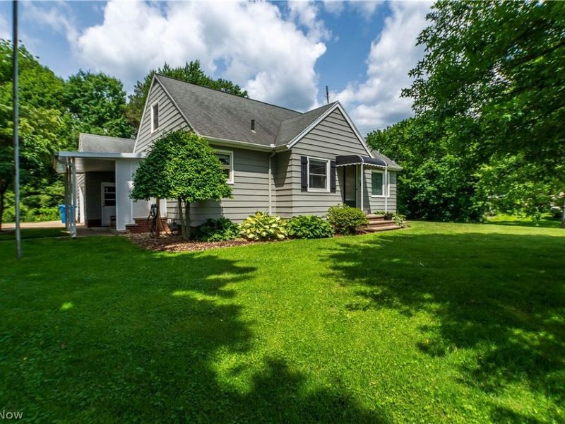 2748 Canton Road, Uniontown, OH 44685 Photo 6