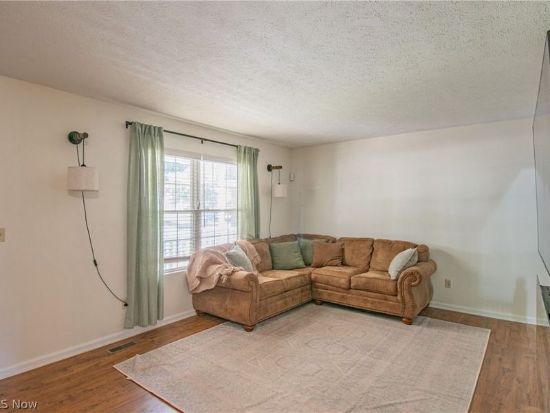 1270 Delia Avenue, Akron, OH 44320 Photo 6