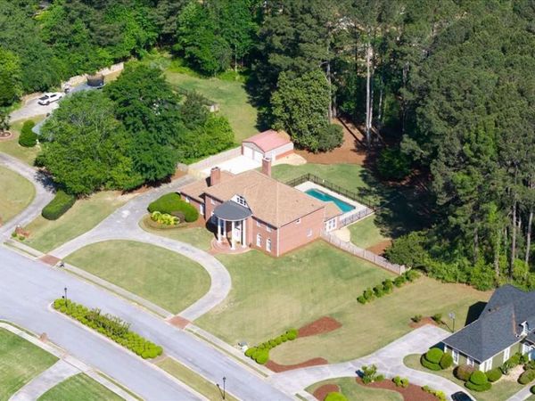 130 Victoria Drive, Fayetteville, GA 30214