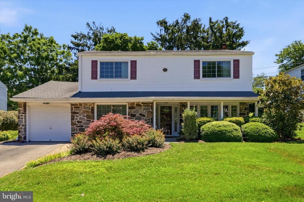 2229 OAKWYN ROAD, LAFAYETTE HILL, PA 19444