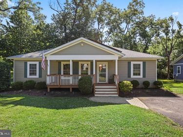 13 S HUGHES STREET , HAMILTON, VA 20158