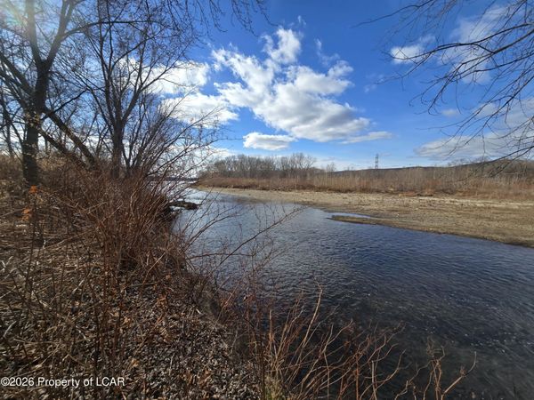 Wintermoot Island , Pittston, PA 18640